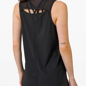 LULULEMON SCULPT TANK BLACK COLOR SIZE 2 PTP 14” NWT
